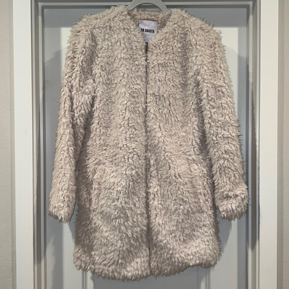 NWT BB DAKOTA Women's Faux Fur Mix-a-lot Wubby Teddy Coat - Picture 3 of 6